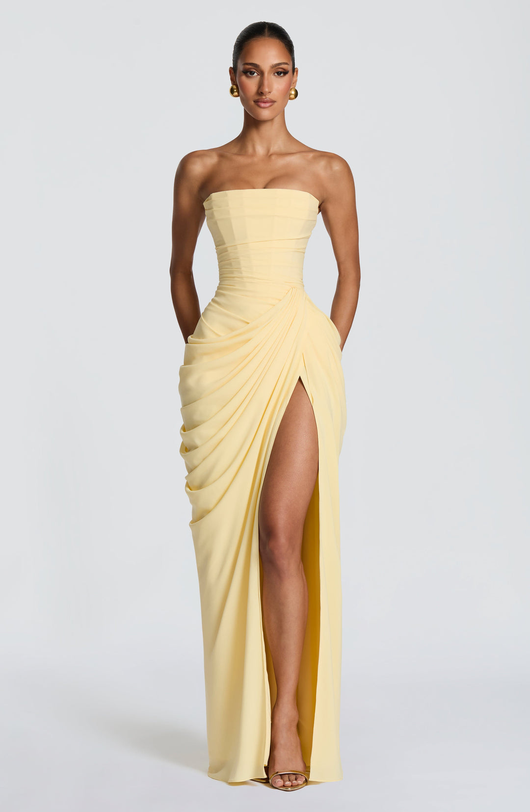 HANNAH | Elegantes Maxikleid mit Drapierung und Hohem Schlitz
